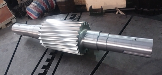 SAE 4340 स्टील लेफ्ट हैंड हेलिकल गियर शाफ्ट DP 1.5 24T एंगल 5°