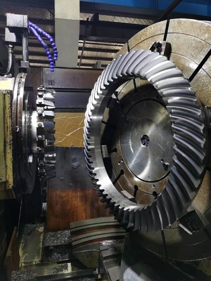 SAE 4320 स्टील सर्पिल बेवल गियर मिलिंग ट्रांसमिशन 20 मॉड्यूल 53T