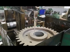 ट्रांसमिशन पिनियन स्पर गियर 40Cr फोर्गेड एलॉय स्टील 2 मॉड्यूल